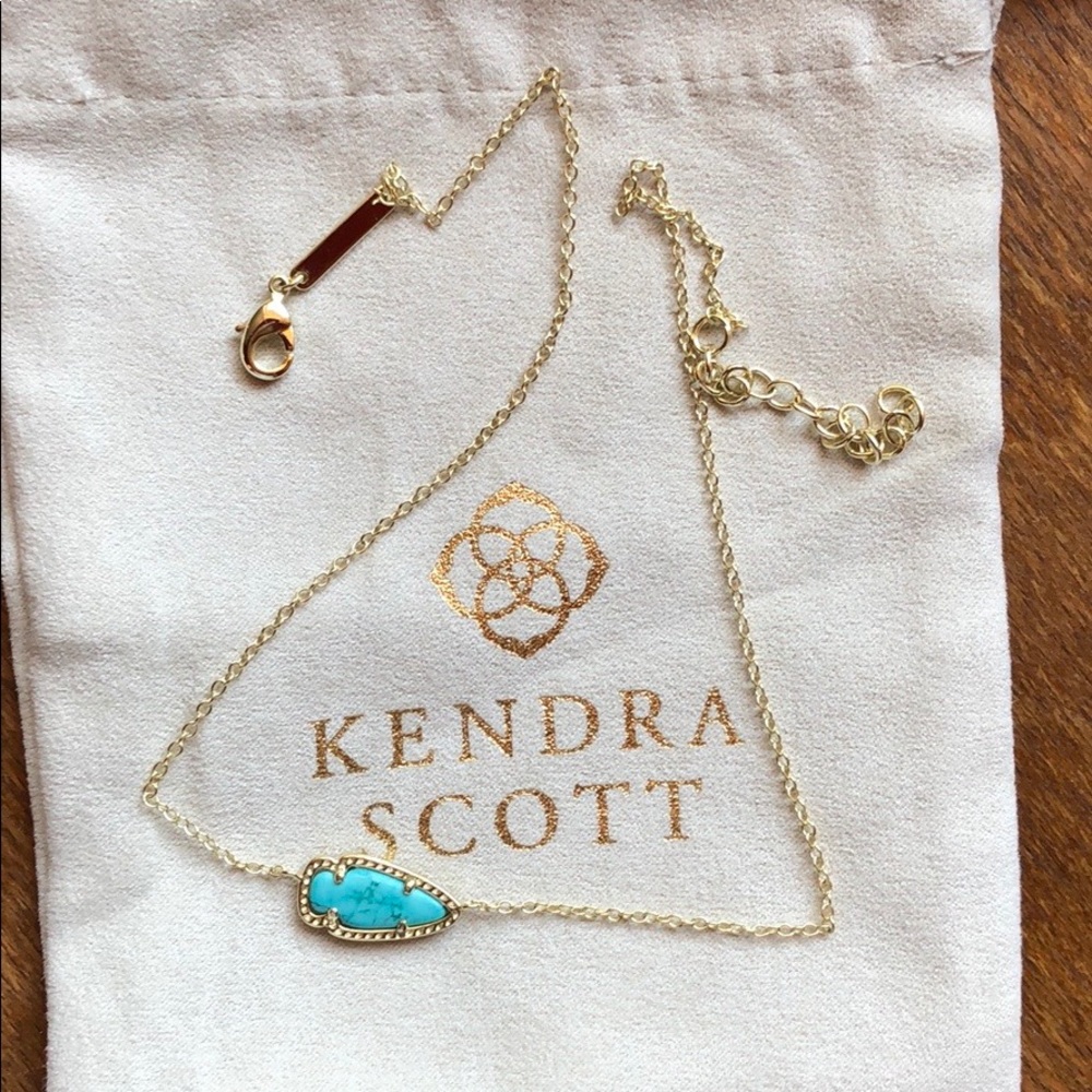 Kendra Scott Necklace